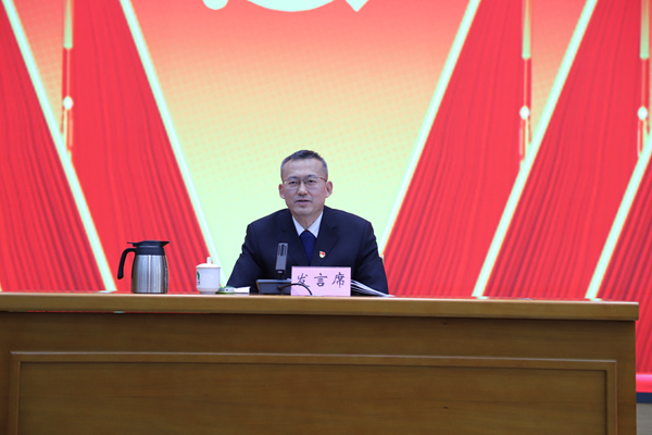 集團(tuán)黨委書記、董事長劉家昌代表上一屆600副本.jpg