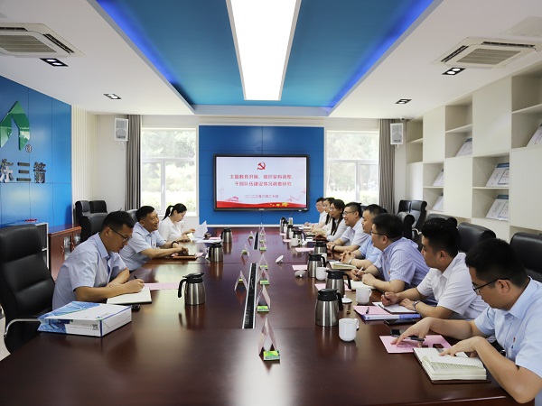 濟(jì)南建工集團(tuán)黨委副書記、工會(huì)主席鹿海濱到三箭集團(tuán)開展主題教育專題調(diào)研